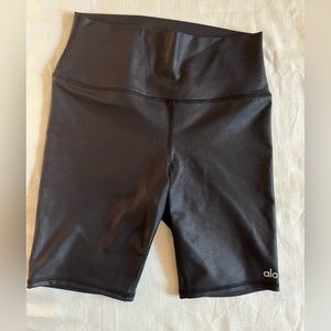 ALO Yoga biker shorts